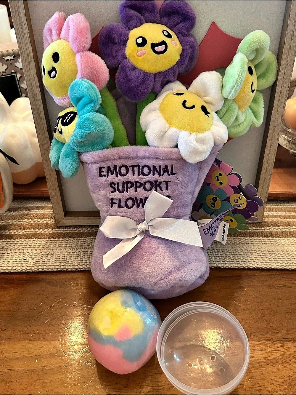 Emotional Support Flowers Plush Bouquet NWT with Squishy Ball. Unisex.